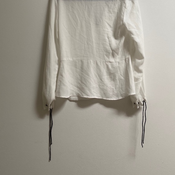 Zara V-Neck Contrast Trim Chiffon Blouse - Picture 5 of 5